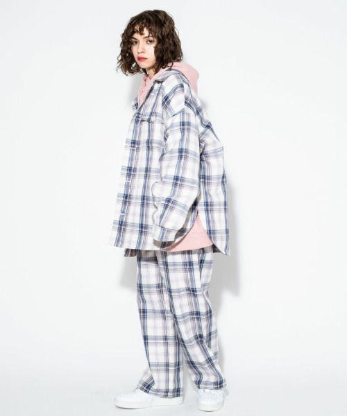 Candy Stripper（キャンディストリッパー）の「YOUTHFUL PLAID パンツ（その他パンツ・レディース・オフホワイト/グレー/グリーン・2）」の4枚目の写真