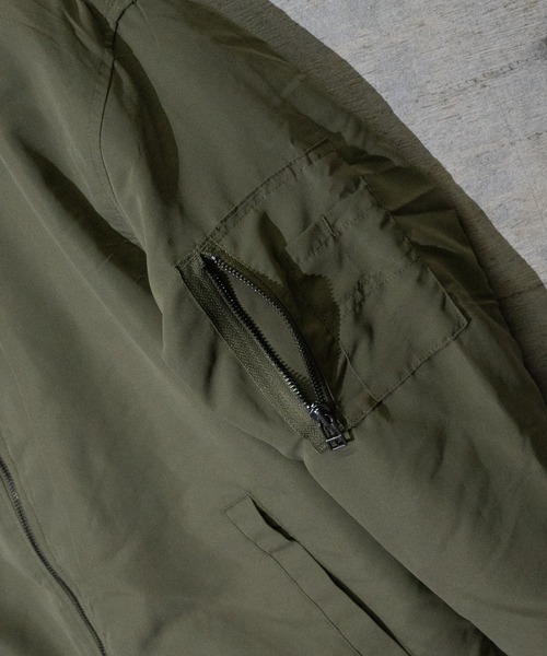 JOHN'S CLOSET(ジョンズクローゼット)の「【i】ポリピーチMA-1(MA-1・メンズ・カーキ/サックスブルー/グレイッシュベージュ/ミント/ブラック/ピンク・X-LARGE/LARGE/MEDIUM)」の8枚目の写真