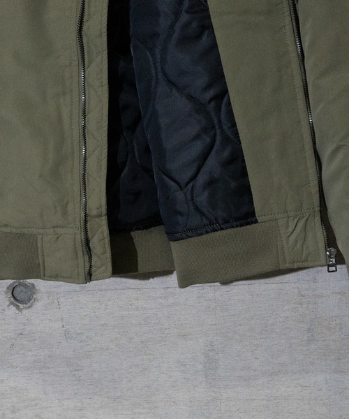 JOHN'S CLOSET(ジョンズクローゼット)の「【i】ポリピーチMA-1(MA-1・メンズ・カーキ/サックスブルー/グレイッシュベージュ/ミント/ブラック/ピンク・X-LARGE/LARGE/MEDIUM)」の12枚目の写真