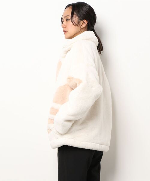 adidas Originals(アディダスオリジナルス)の「【adidas Originals】Fur Jacket(ブルゾン・レディース・ホワイト・SMALL/X-SMALL)」の2枚目の写真
