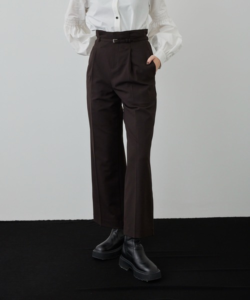 UNITED TOKYO(ユナイテッドトウキョウ)の「ワンタックセミワイドパンツ(スラックス・レディース・ブラック/ブラウン/アイボリー/ブルー・1/2/3)」の3枚目の写真