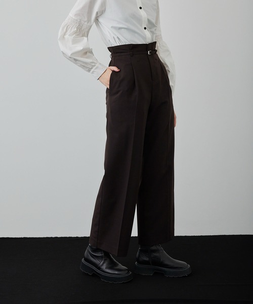 UNITED TOKYO(ユナイテッドトウキョウ)の「ワンタックセミワイドパンツ(スラックス・レディース・ブラック/ブラウン/アイボリー/ブルー・1/2/3)」の12枚目の写真