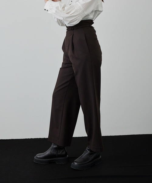 UNITED TOKYO(ユナイテッドトウキョウ)の「ワンタックセミワイドパンツ(スラックス・レディース・ブラック/ブラウン/アイボリー/ブルー・1/2/3)」の9枚目の写真