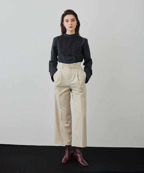 UNITED TOKYO(ユナイテッドトウキョウ)の「ワンタックセミワイドパンツ(スラックス・レディース・ブラック/ブラウン/アイボリー/ブルー・1/2/3)」の5枚目の写真