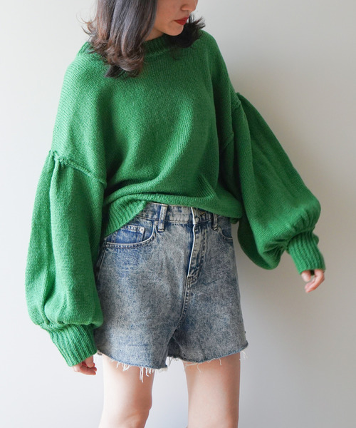 VENCEEXCHANGE（ヴァンスエクスチェンジ）の「【WEB限定】ボリュームドルマンスリーブクルーネックニット（ニット/セーター・レディース・レッド/オフホワイト/ブルー/グリーン・FREE）」の3枚目の写真