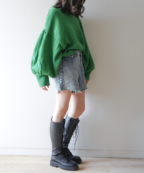 VENCEEXCHANGE（ヴァンスエクスチェンジ）の「【WEB限定】ボリュームドルマンスリーブクルーネックニット（ニット/セーター・レディース・レッド/オフホワイト/ブルー/グリーン・FREE）」の10枚目の写真