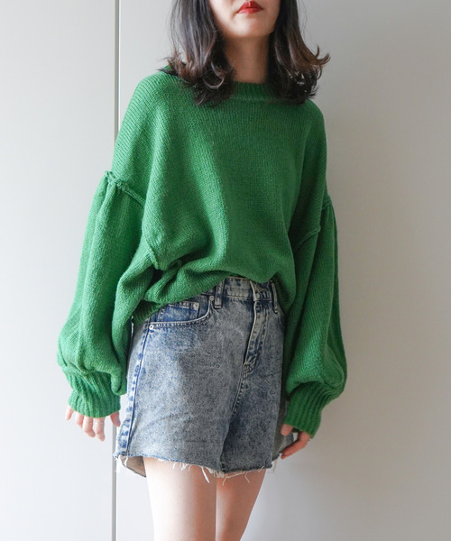 VENCEEXCHANGE（ヴァンスエクスチェンジ）の「【WEB限定】ボリュームドルマンスリーブクルーネックニット（ニット/セーター・レディース・レッド/オフホワイト/ブルー/グリーン・FREE）」の22枚目の写真