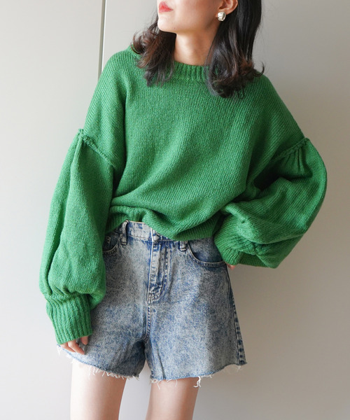 VENCEEXCHANGE（ヴァンスエクスチェンジ）の「【WEB限定】ボリュームドルマンスリーブクルーネックニット（ニット/セーター・レディース・レッド/オフホワイト/ブルー/グリーン・FREE）」の5枚目の写真