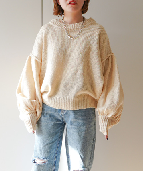 VENCEEXCHANGE（ヴァンスエクスチェンジ）の「【WEB限定】ボリュームドルマンスリーブクルーネックニット（ニット/セーター・レディース・レッド/オフホワイト/ブルー/グリーン・FREE）」の12枚目の写真