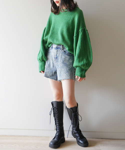 VENCEEXCHANGE（ヴァンスエクスチェンジ）の「【WEB限定】ボリュームドルマンスリーブクルーネックニット（ニット/セーター・レディース・レッド/オフホワイト/ブルー/グリーン・FREE）」の15枚目の写真