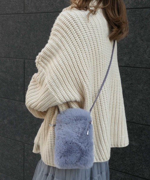 CORNERS（コーナーズ）の「ファーミニショルダーバッグ（ショルダーバッグ・レディース・ブラック/オレンジ/グリーン/アイボリー/モカ/ラベンダー・FREE）」の5枚目の写真