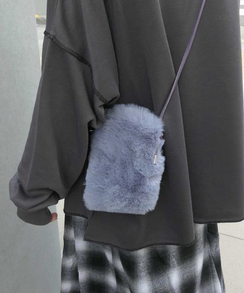 CORNERS（コーナーズ）の「ファーミニショルダーバッグ（ショルダーバッグ・レディース・ブラック/オレンジ/グリーン/アイボリー/モカ/ラベンダー・FREE）」の12枚目の写真