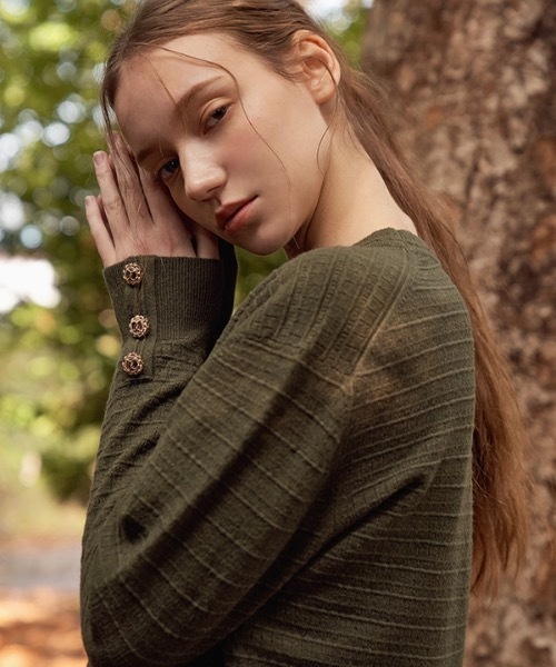 deBURN（デバーン）の「【deBURN 】ゴールドボタン ラウンドニット / gold button round_KN（ニット/セーター・レディース・ライトグレー/カーキ/ブラウン/ブラック/ライトベージュ・FREE）」の11枚目の写真