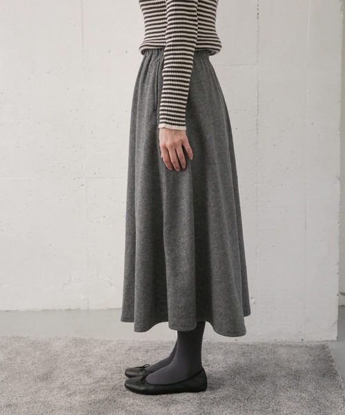 URBAN RESEARCH DOORS（アーバンリサーチドアーズ）の「ウール混カットソースカート（スカート・レディース・ベージュ/グレー/グリーン・ONE）」の16枚目の写真