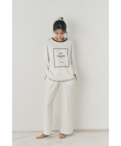 新品 SNIDEL  スナイデルホーム ルームウェア アイボリー SNIDEL HOME（スナイデルホーム）の「ロゴインレートップス