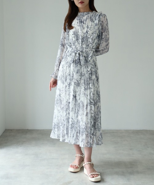 odaudi 専用 ZOZO限定】りぼん付きフリル装飾トワルドジュイプリントプリーツ