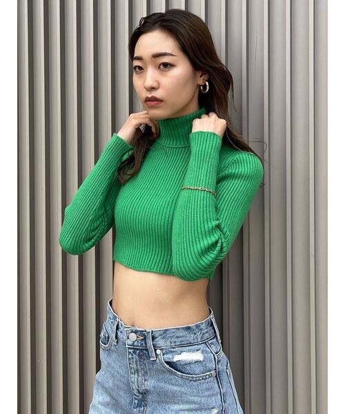 EMODA（エモダ）の「ハイネッククロップニット（ニット/セーター・レディース・ブラック/ブルー/グリーン/アイボリー/グレー・FREE）」の6枚目の写真