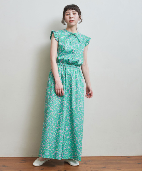 CHILD WOMAN 　リバティ バラとつぼみ ジャンプスーツ　つなぎ CHILD WOMAN（チャイルドウーマン）の「リバティ バラとつぼみ