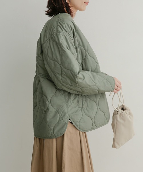 URBAN RESEARCH DOORS(アーバンリサーチドアーズ)の「コットンキルトジャケット(ダウンジャケット/コート・レディース・ライトベージュ/ネイビー/カーキ・1)」の13枚目の写真