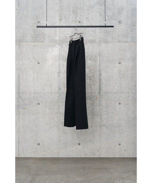 LA PEAU DE GEM（ラポドゥジェム）の「【LA PEAU DE GEM】コインポケットストレートスラックス（スラックス・レディース・ブラック/イエロー/カーキ・S/M）」の20枚目の写真