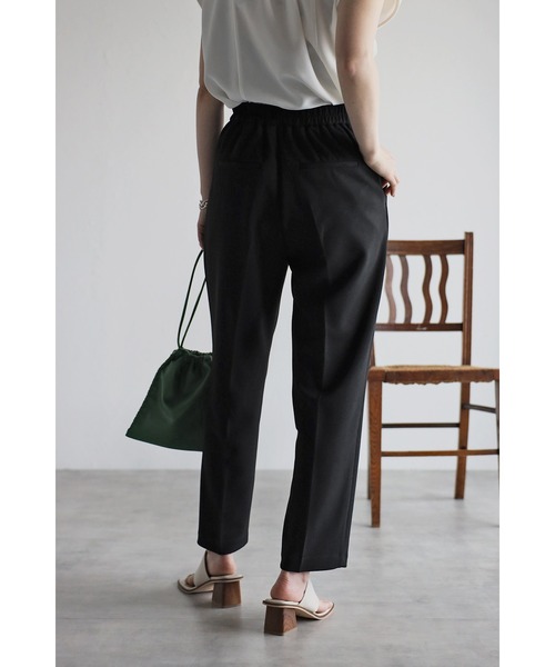 Bonjour Sagan(ボンジュールサガン)の「バックゴムセンタープレスパンツ(スラックス・レディース・ブラック/ベージュ/ブルー/グリーン・M/L)」の13枚目の写真