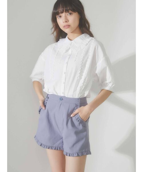 merry jenny（メリージェニー）の「flowerテープフリルカラーブラウス（シャツ/ブラウス・レディース・ブラック/ライトブルー/オフホワイト・FREE）」の2枚目の写真