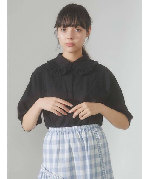 merry jenny（メリージェニー）の「flowerテープフリルカラーブラウス（シャツ/ブラウス・レディース・ブラック/ライトブルー/オフホワイト・FREE）」の13枚目の写真