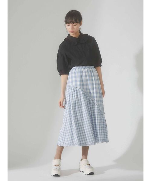 merry jenny（メリージェニー）の「flowerテープフリルカラーブラウス（シャツ/ブラウス・レディース・ブラック/ライトブルー/オフホワイト・FREE）」の5枚目の写真