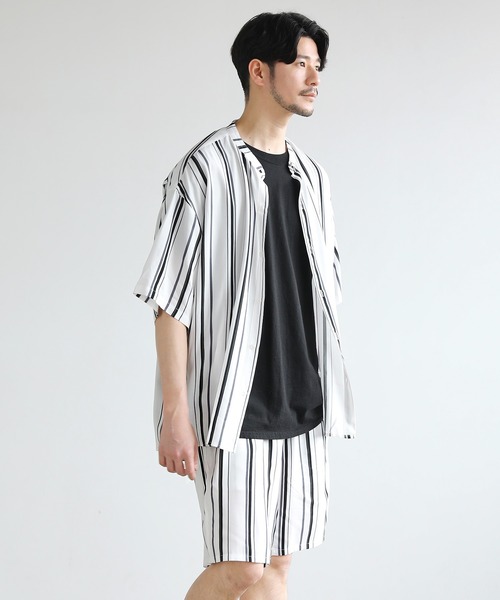 LIL VENDARS（リルヴェンダース）の「【巾着付き3点セット】レーヨン半袖バンドカラーシャツ＆ショートパンツ ショーツ セットアップ（シャツ/ブラウス・メンズ・チャコールグレー/ライトグレー/ブラック/ネイビー/カーキ/ブルー/アッシュ/ブラック系/グレー系/ブラウン系/サックスブルー系/ストライプ/アイボリー/ブラック系1・M/L/XL）」の14枚目の写真