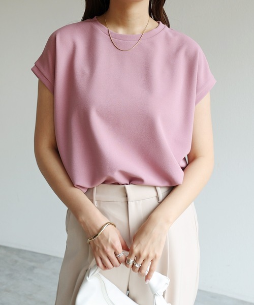 andme(アンドミー)の「きれいめ梨地ポンチフレンチスリーブトップス(Tシャツ/カットソー・レディース・ブラック/ブラウン/カーキ/グレイッシュベージュ/ピンクベージュ/ピンク系その他/ライトベージュ/ネイビー・M)」の8枚目の写真