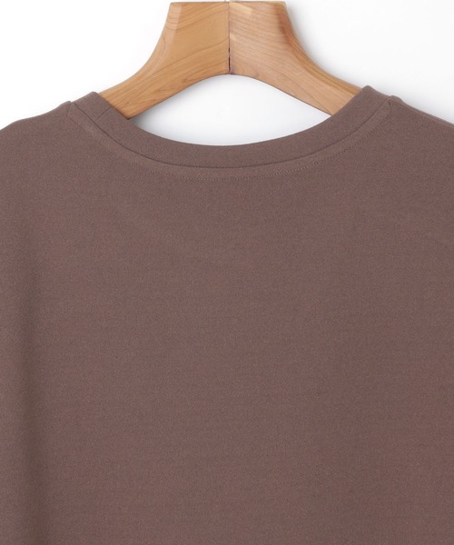 andme(アンドミー)の「きれいめ梨地ポンチフレンチスリーブトップス(Tシャツ/カットソー・レディース・ブラック/ブラウン/カーキ/グレイッシュベージュ/ピンクベージュ/ピンク系その他/ライトベージュ/ネイビー・M)」の21枚目の写真