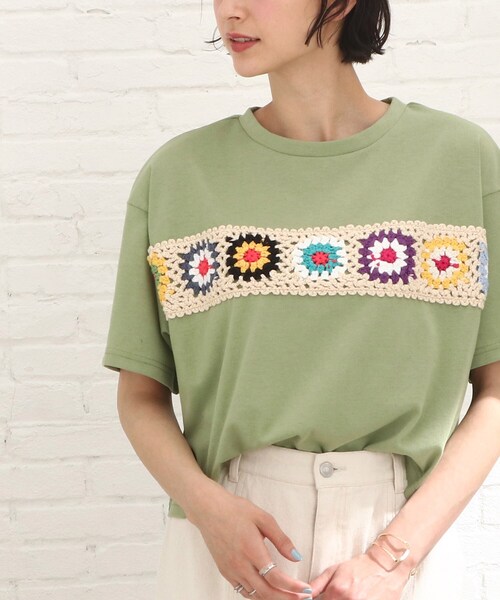 Cutie Blonde(キューティーブロンド)の「◆クロシェモチーフTシャツ(Tシャツ/カットソー・レディース・オレンジ/ブラック/オリーブ/オフホワイト・00)」の4枚目の写真