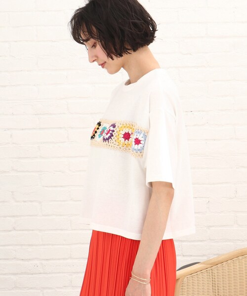 Cutie Blonde(キューティーブロンド)の「◆クロシェモチーフTシャツ(Tシャツ/カットソー・レディース・オレンジ/ブラック/オリーブ/オフホワイト・00)」の6枚目の写真