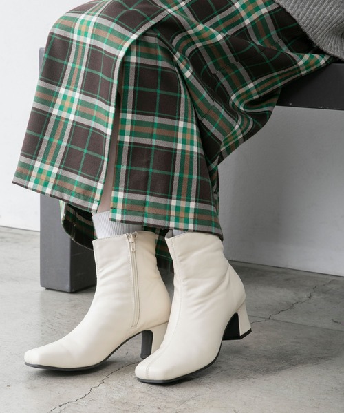 BONLECILL（ボンルシール）の「フェイクレザー スクエアトゥショートブーツ（ブーツ・レディース・アイボリー/ブラック/ブラウン・S/M/L）」の19枚目の写真