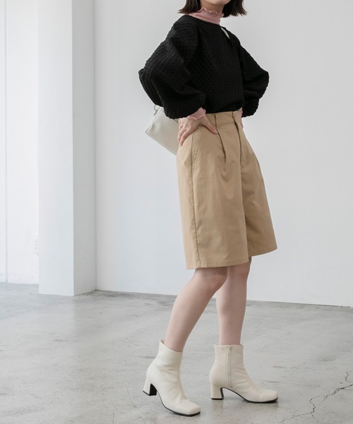 BONLECILL（ボンルシール）の「フェイクレザー スクエアトゥショートブーツ（ブーツ・レディース・アイボリー/ブラック/ブラウン・S/M/L）」の5枚目の写真