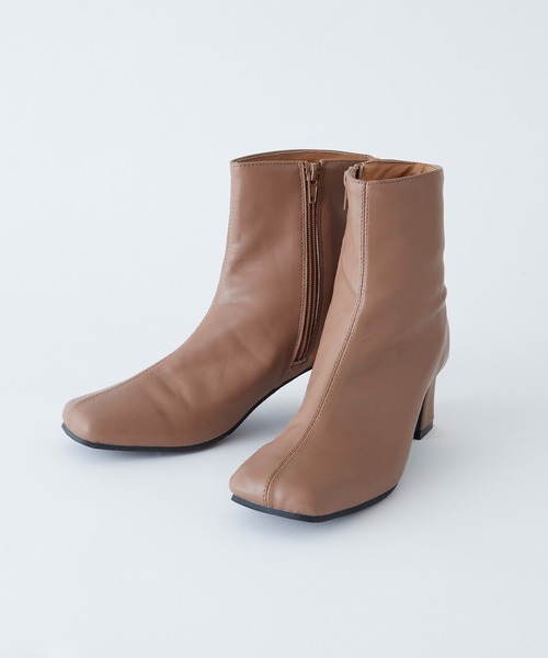 BONLECILL（ボンルシール）の「フェイクレザー スクエアトゥショートブーツ（ブーツ・レディース・アイボリー/ブラック/ブラウン・S/M/L）」の18枚目の写真