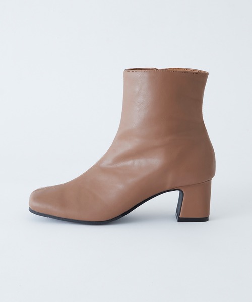 BONLECILL（ボンルシール）の「フェイクレザー スクエアトゥショートブーツ（ブーツ・レディース・アイボリー/ブラック/ブラウン・S/M/L）」の14枚目の写真