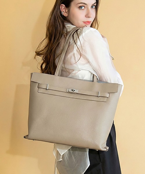 styiro（スタイロ）の「軽量ビジネスバッグ / ベルト金具 A4トートバッグ / 再入荷（ビジネスバッグ・レディース・ブラック/ブルー/ブラウン系その他/アイボリー/オリーブ/ネイビー/キャメル/ライトグレー/グレー系その他/ブラック系その他/パープル系その他/ベージュ系・FREE）」の7枚目の写真