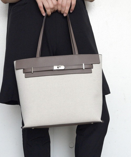 styiro（スタイロ）の「軽量ビジネスバッグ / ベルト金具 A4トートバッグ / 再入荷（ビジネスバッグ・レディース・ブラック/ブルー/ブラウン系その他/アイボリー/オリーブ/ネイビー/キャメル/ライトグレー/グレー系その他/ブラック系その他/パープル系その他/ベージュ系・FREE）」の5枚目の写真
