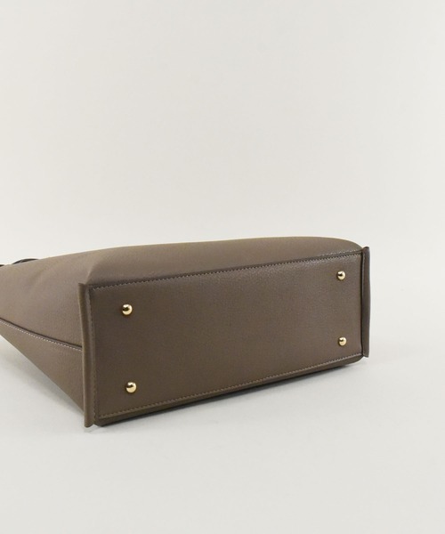 styiro（スタイロ）の「軽量ビジネスバッグ / ベルト金具 A4トートバッグ / 再入荷（ビジネスバッグ・レディース・ブラック/ブルー/ブラウン系その他/アイボリー/オリーブ/ネイビー/キャメル/ライトグレー/グレー系その他/ブラック系その他/パープル系その他/ベージュ系・FREE）」の21枚目の写真