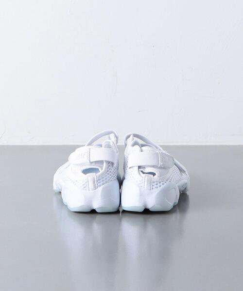 NIKE(ナイキ)の「<NIKE>エアリフト スニーカー(スニーカー・レディース・ホワイト/ブラック・22cm/23cm/24cm/25cm/26cm)」の7枚目の写真