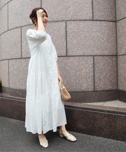 Brownie（ブラウニー）の「Brownie 体型カバー パンチングレースティアードワンピース＋キャミインナー（ワンピース・レディース・ブラック/グリーン/ホワイト・FREE）」の13枚目の写真