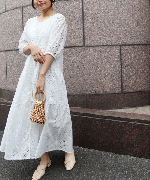 Brownie（ブラウニー）の「Brownie 体型カバー パンチングレースティアードワンピース＋キャミインナー（ワンピース・レディース・ブラック/グリーン/ホワイト・FREE）」の10枚目の写真