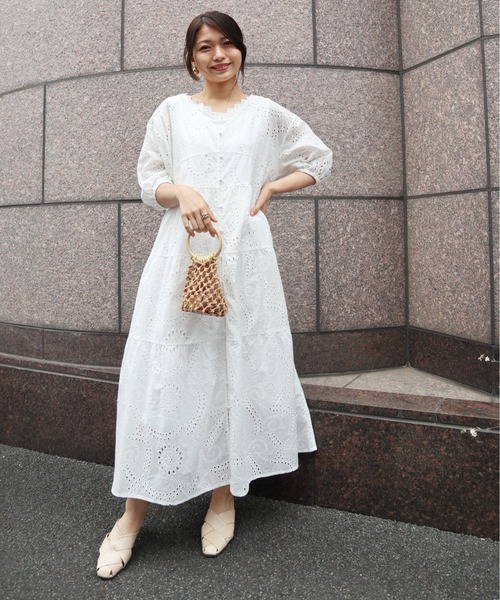 Brownie（ブラウニー）の「Brownie 体型カバー パンチングレースティアードワンピース＋キャミインナー（ワンピース・レディース・ブラック/グリーン/ホワイト・FREE）」の12枚目の写真