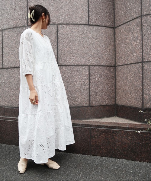 Brownie（ブラウニー）の「Brownie 体型カバー パンチングレースティアードワンピース＋キャミインナー（ワンピース・レディース・ブラック/グリーン/ホワイト・FREE）」の14枚目の写真