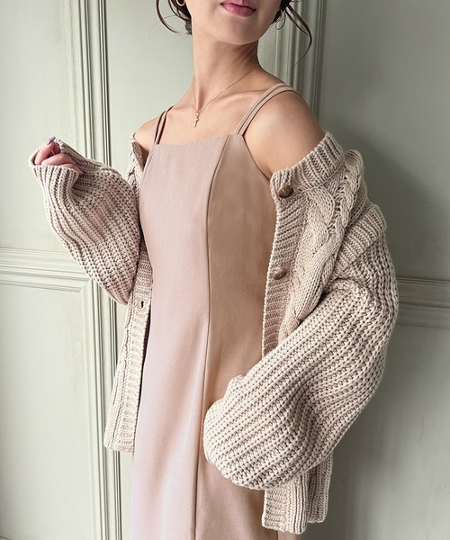 JUNOAH（ジュノア）の「ピーチスキンIラインキャミワンピース（ワンピース・レディース・ブラック/ダークグリーン/ピンクベージュ/ベージュ/ブルーグレー/カーキ/ブラウン・MEDIUM/LARGE/X-LARGE/SMALL）」の19枚目の写真