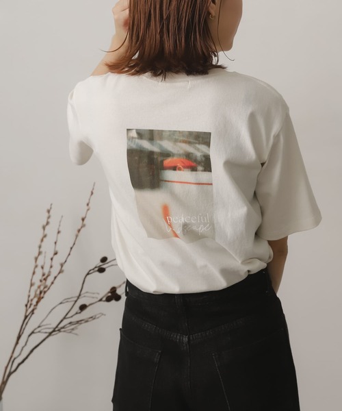 SENSE OF PLACE by URBAN RESEARCH（センスオブプレイスバイアーバンリサーチ）の「プリントグラフィックTシャツ(半袖)（Tシャツ/カットソー・レディース・グリーン系その他/ブルー系その他/オレンジ系その他・ONE）」の3枚目の写真