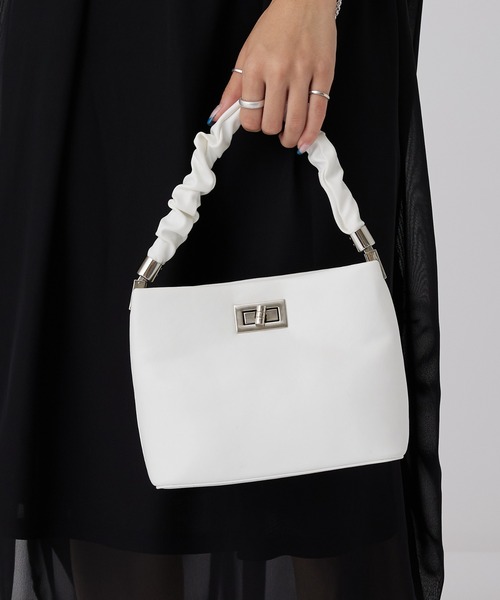 COLONY 2139（コロニートゥーワンスリーナイン）の「ギャザーハンドルオケージョン2wayバッグ（ハンドバッグ・レディース・ホワイト/ブラック・FREE）」の2枚目の写真