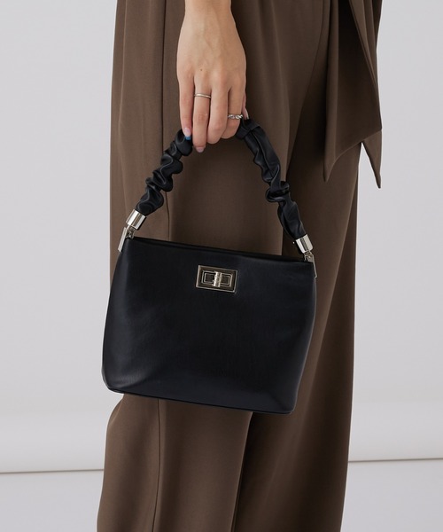 COLONY 2139（コロニートゥーワンスリーナイン）の「ギャザーハンドルオケージョン2wayバッグ（ハンドバッグ・レディース・ホワイト/ブラック・FREE）」の3枚目の写真