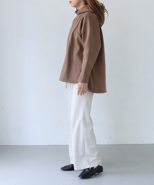 HER CLOSET(ハークローゼット)の「【shemoshelly】裏起毛ウェーブラグランパーカー(パーカー・レディース・ブラウン/アイボリー/ライトカーキ/ブラック・M)」の17枚目の写真